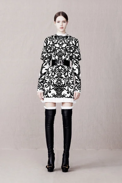 Look 5